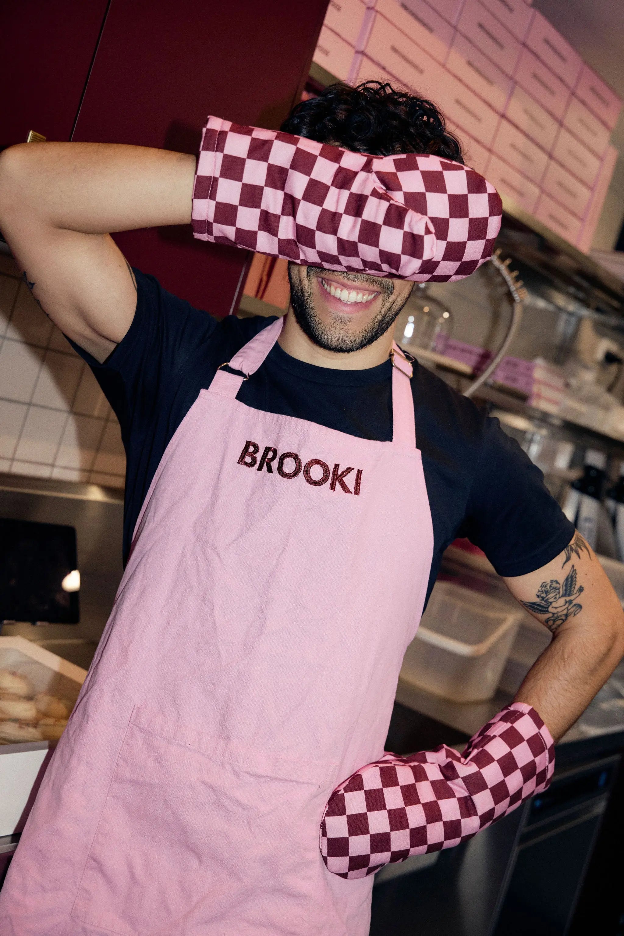 Oven Mitt Brooki Bakehouse