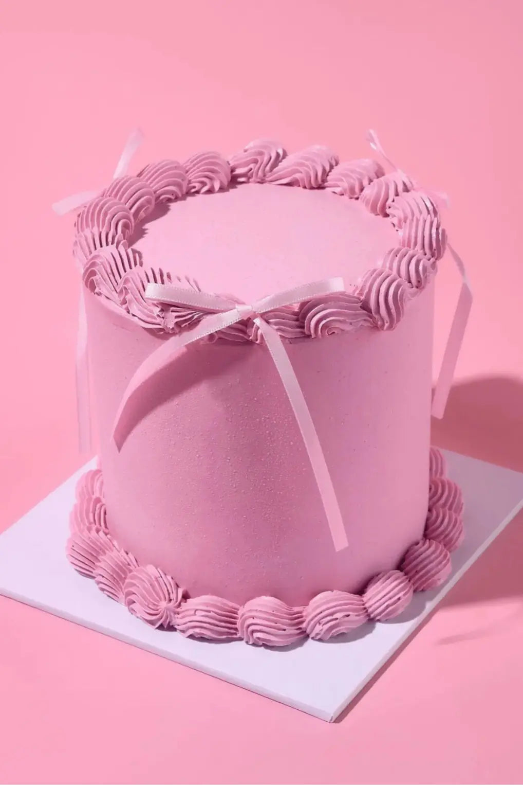 Vintage Round Cake Brooki Bakehouse